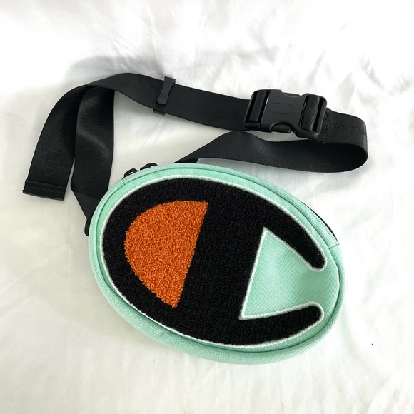 NWOT Champion Core Prime Big C Logo Waist Pack Sherpa Aqua Fanny  Chest Bag - Picture 4 of 5